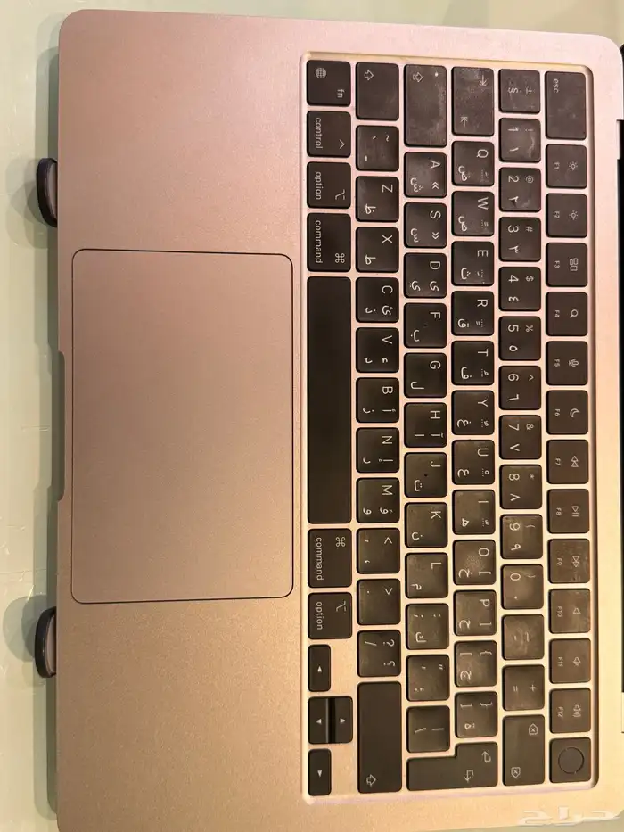 ماك بوك اير - m2 - 256 gb - استخدام اقل من سنه - بطارية 90 2