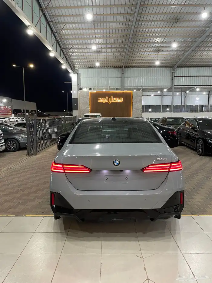 بي ام دبليو 520 موديل 2024 فل كامل 6