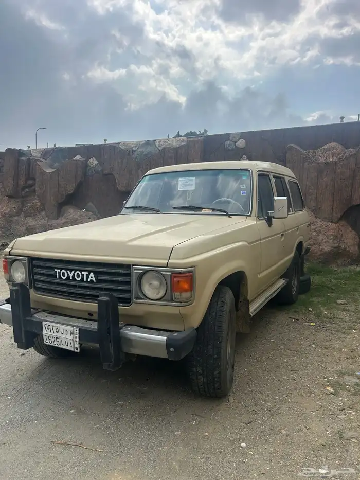 جيب صالون 1983 للبيع 2