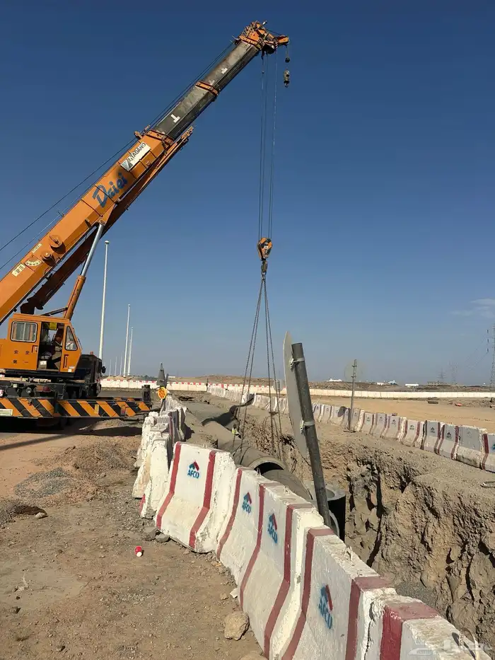 لتأجير جميع انواع الكرينات ورافعات شوكيه وسطحات 0