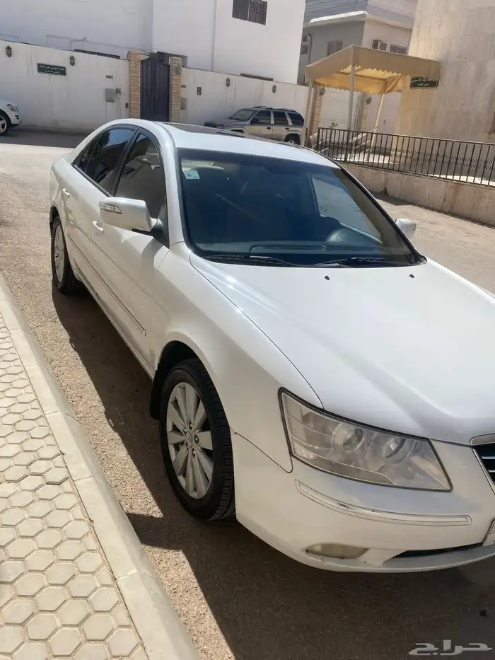 سوناتا 2010 5