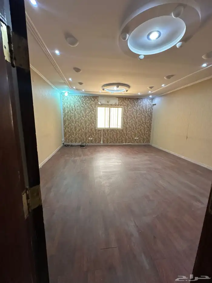 مكاتب للايجار الشوقية شارع بن جبير 2