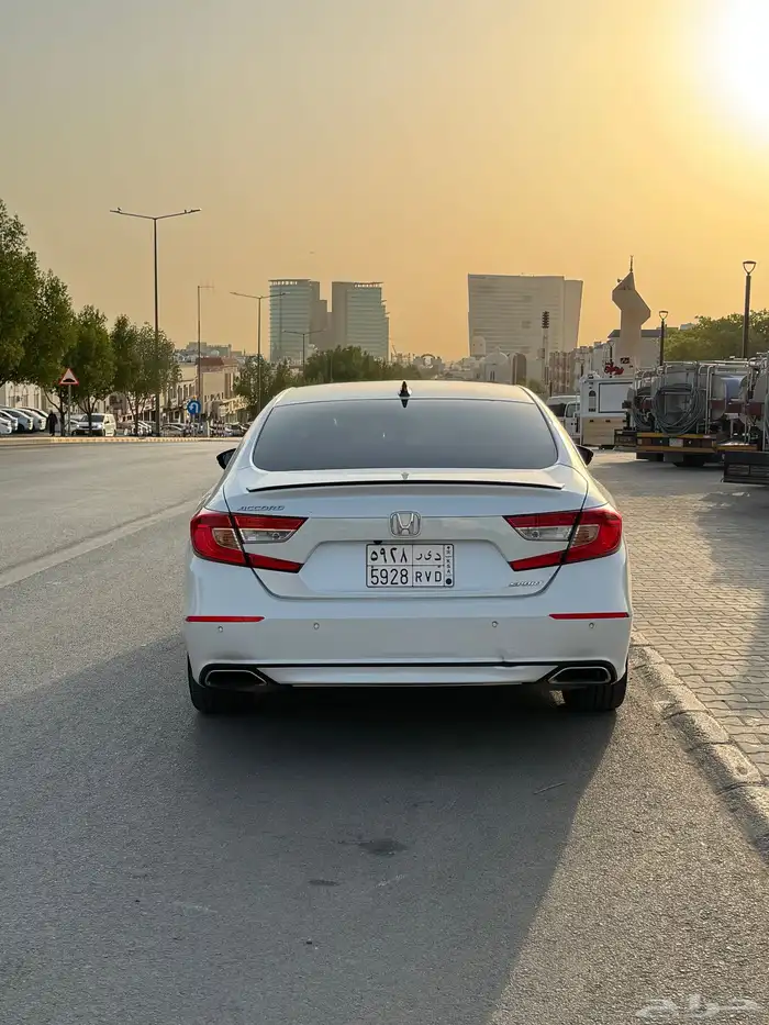 هوندا اكورد 2022 للتنازل 4
