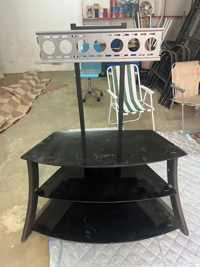 طاولة تلفزيون ممتازة 1