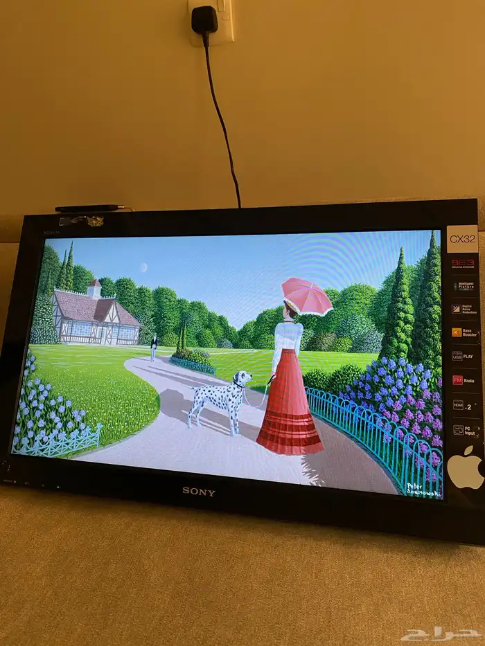 للبيع شاشتين سوني اصلية الاولى 32 بوصه LCD والثانية 40 بوصه 8