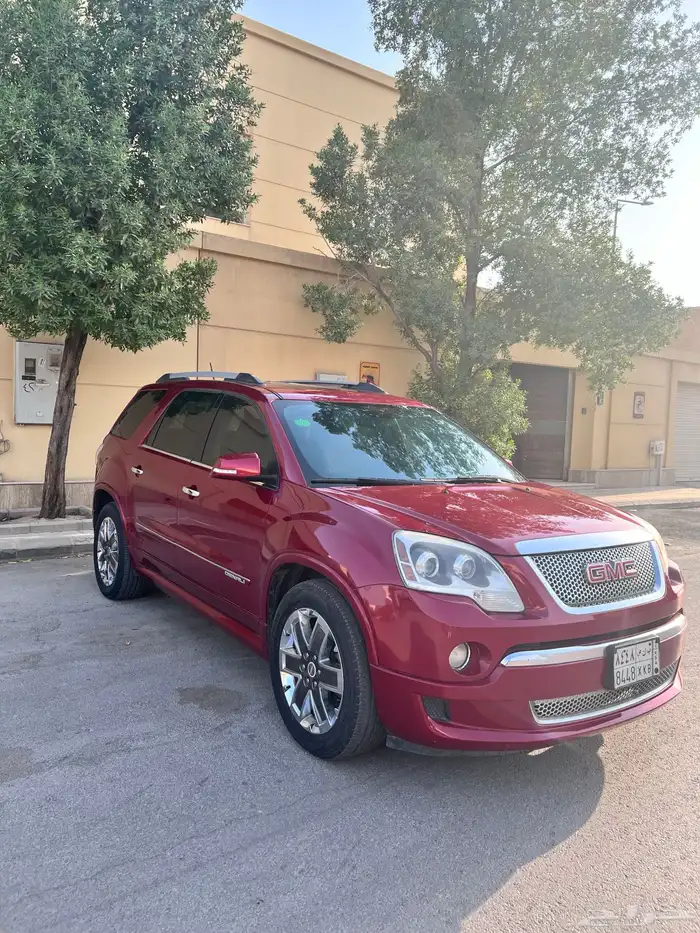 GMC دينالي اكاديا 2012 نضيف جدا 3