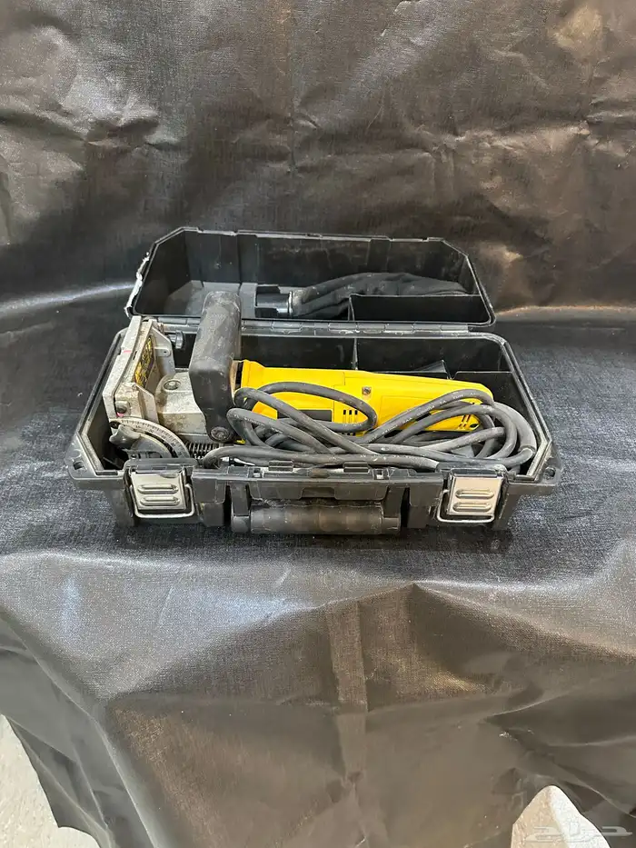 جهاز تجميع الألواح من ديولت plate jointer DW68 2