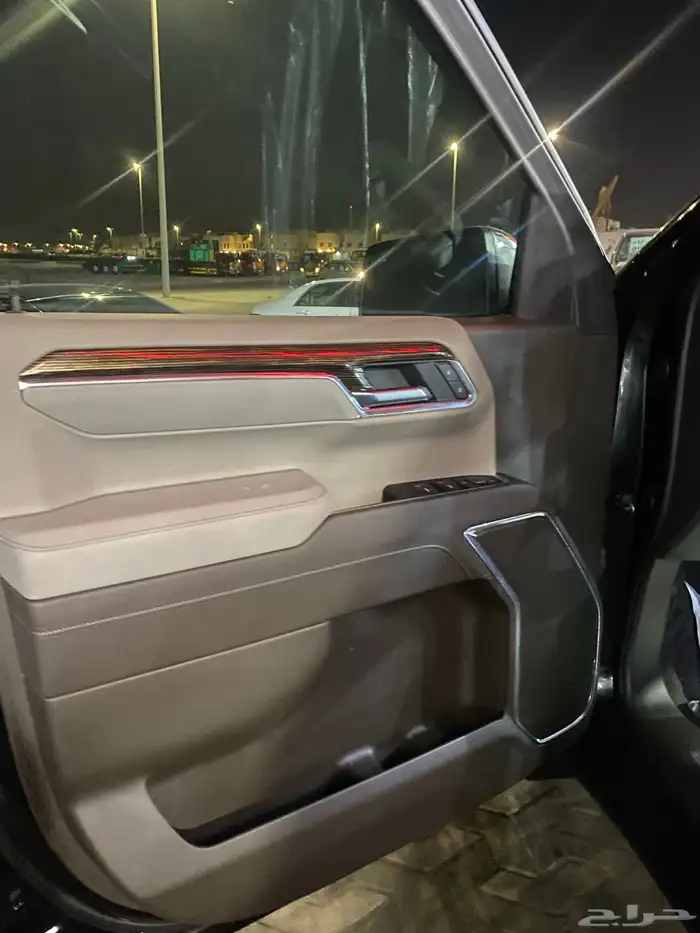 جي ام سي سييرا غمارتين 2025 SLE 8
