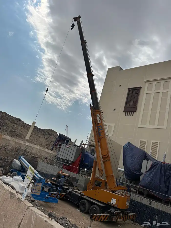 لتأجير جميع انواع الكرينات ورافعات شوكيه وسطحات 10