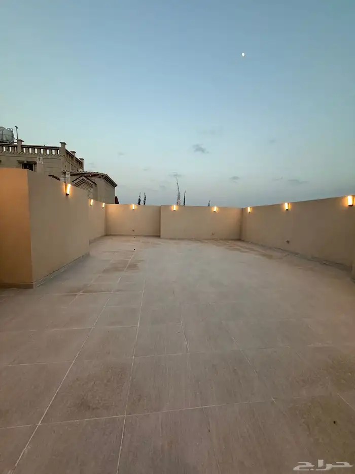 للبيع شقق ارضيه وارواف علويه بحى النسيم خميس مشيط 39