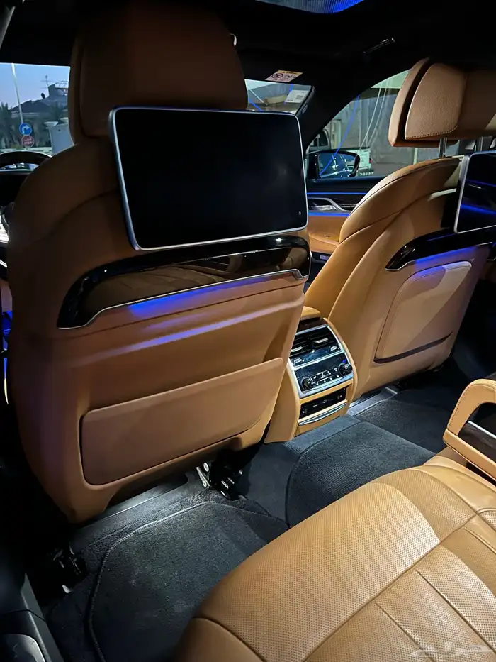 بي ام دبليو ( 750 LI ) الموديل 2016 فل ممشى قليل شبه جديد 63