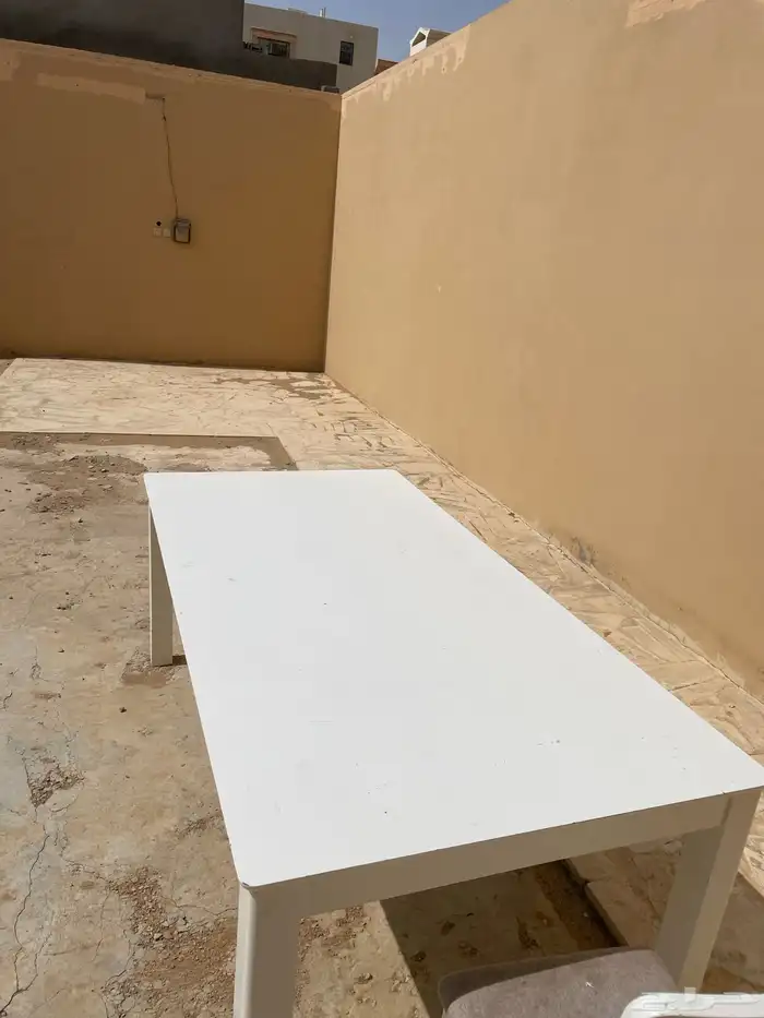 طاوله بحاله جيده 0