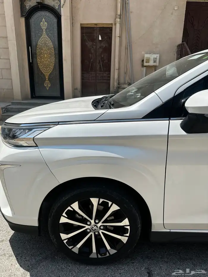 Toyota veloz 2024 10