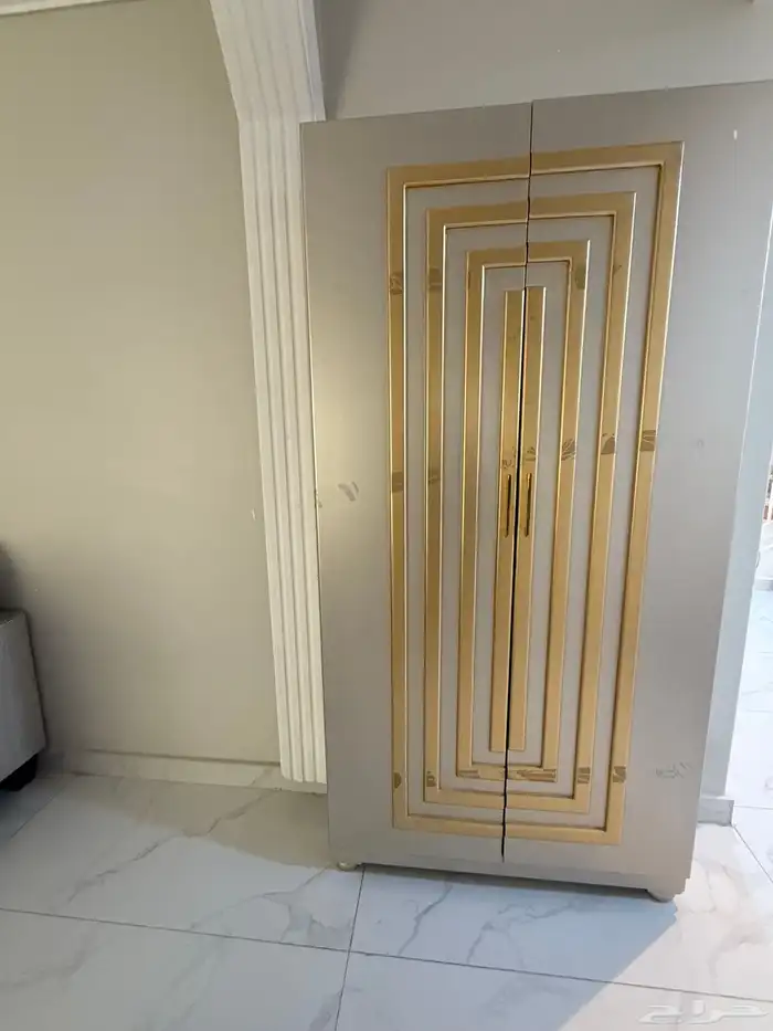 دولاب عبايات 0