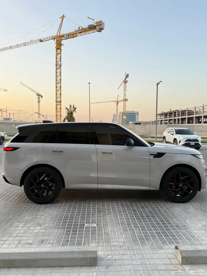 رينج روفر SPORT 2023 3