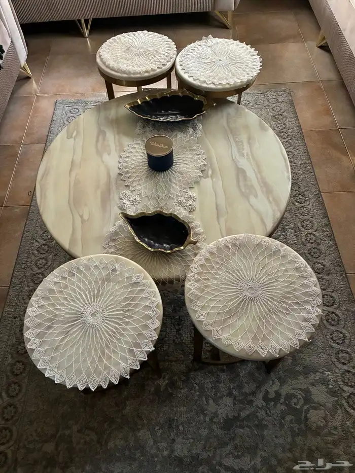 طقم طاولات للبيع 1