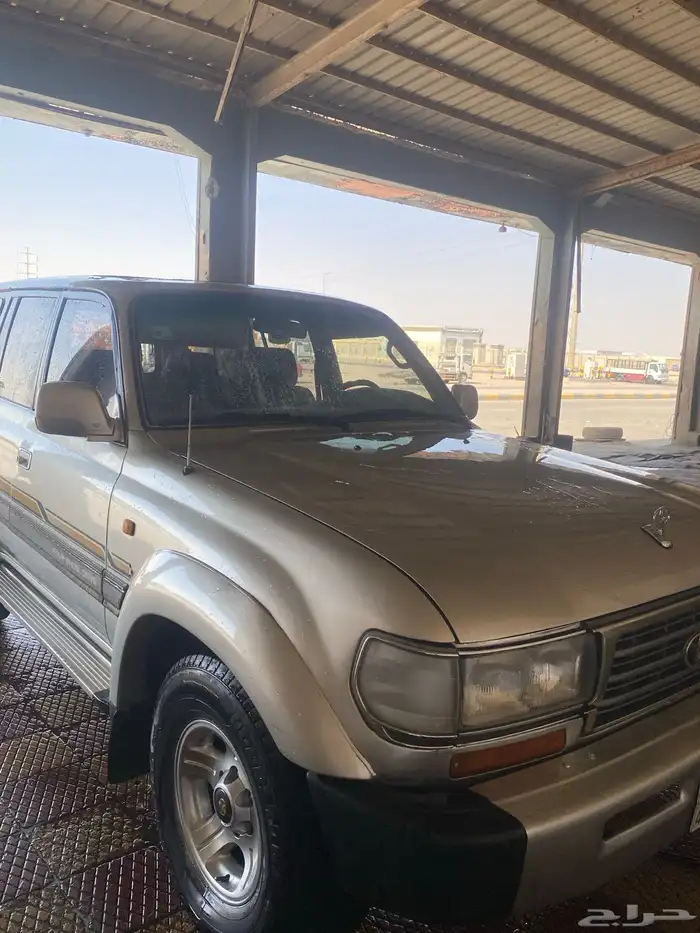 جيب تايوتا لاندكروزر صالون VXR-lemtid تماتيك الموديل 1997 5