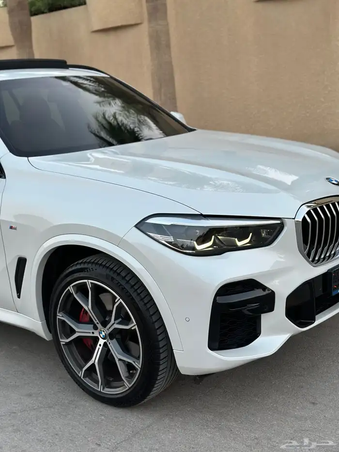 بي ام X5 موديل 2022 ماشي 40 الف فقط ضمان وصيانه مجانيه 40