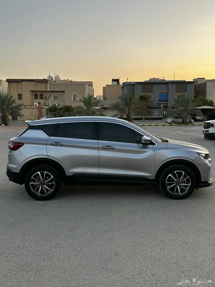 جيلي كولراي استاندر 2022 5