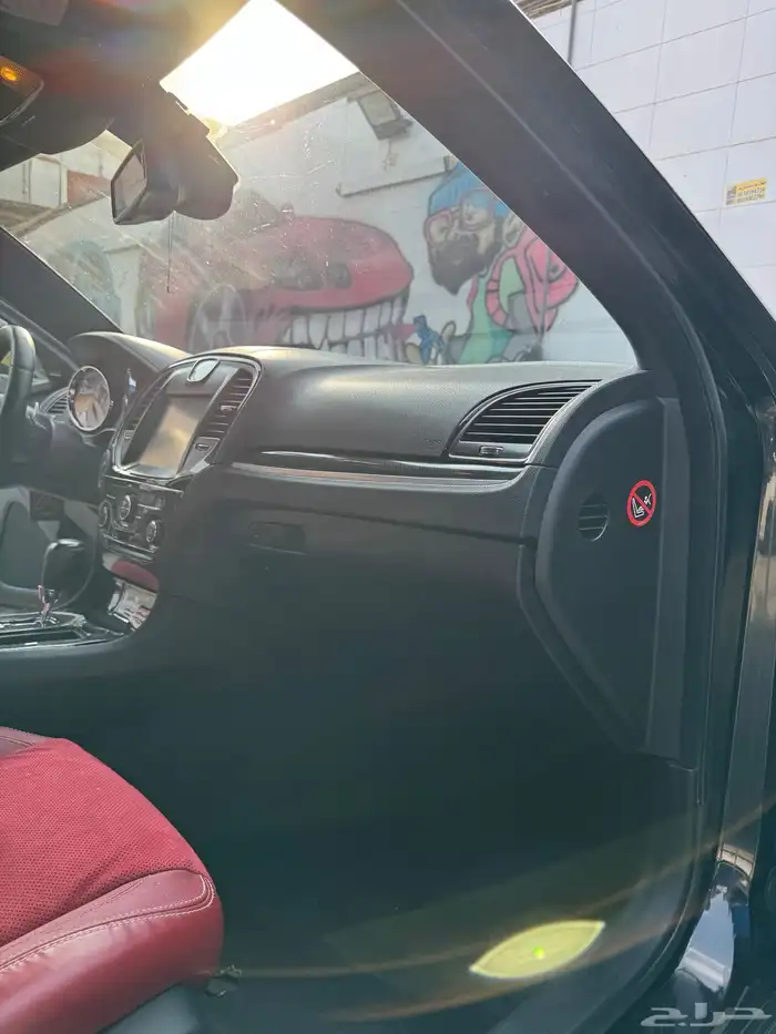 كرايسلر SRT 22