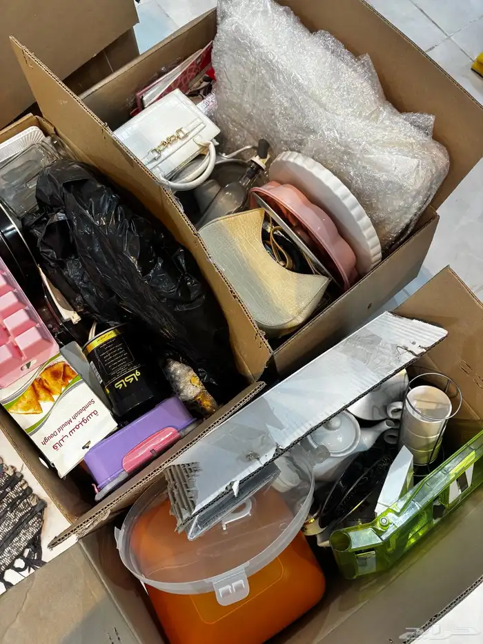 4 كراتين اواني منزلية مجانية لوجه الله 0