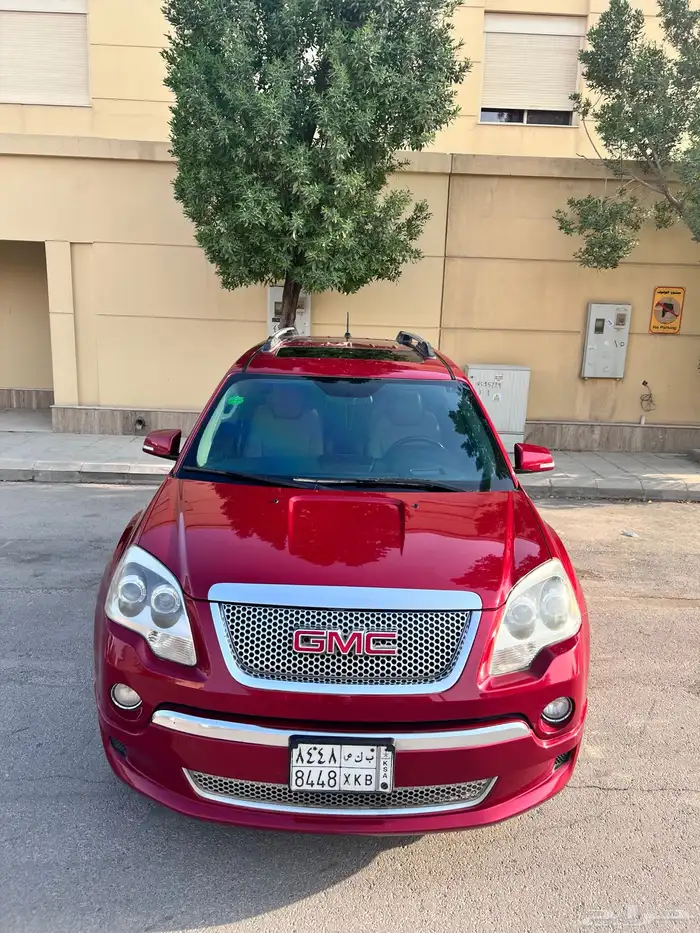 GMC دينالي اكاديا 2012 نضيف جدا 1
