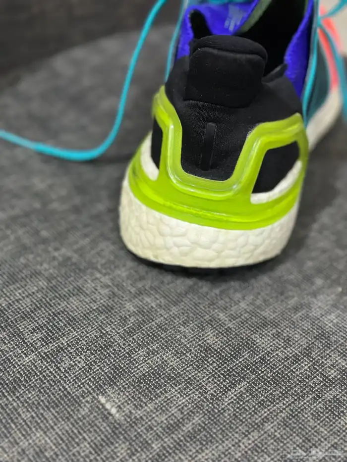 كوتش adidas مقاس 41 مستعمل خفيف 11