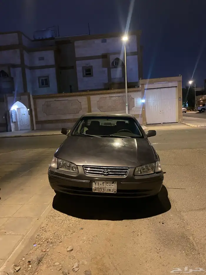 للبيع كامري 2001 1