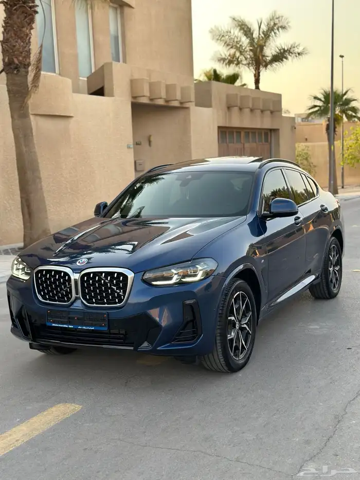 بي ام X4 موديل 2023 ماشيه 27 الف فقط ضمان وصيانه 58