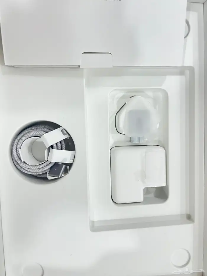 ماك بوك برو 14 انش M3 0