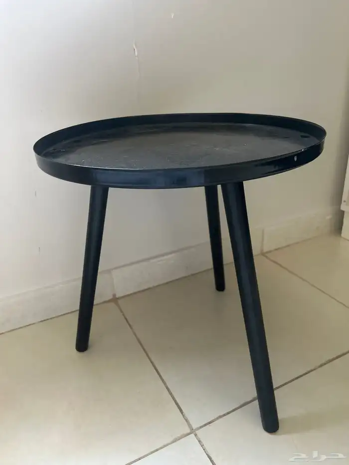 طاولة صغيرة 0