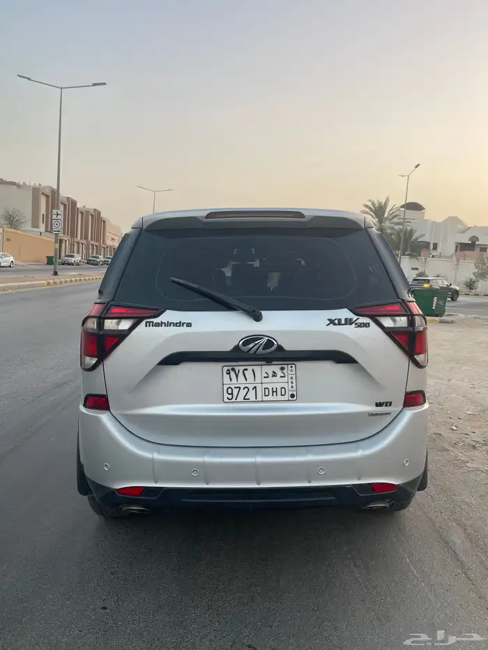 جيب ماهيندرا 1