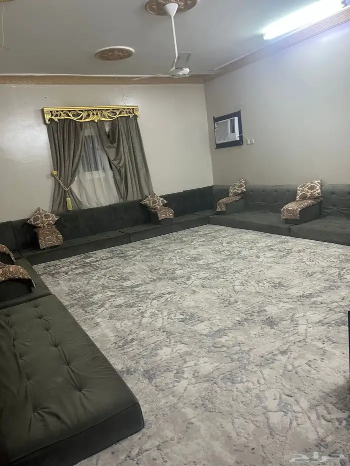 مساند مع الستاره 0