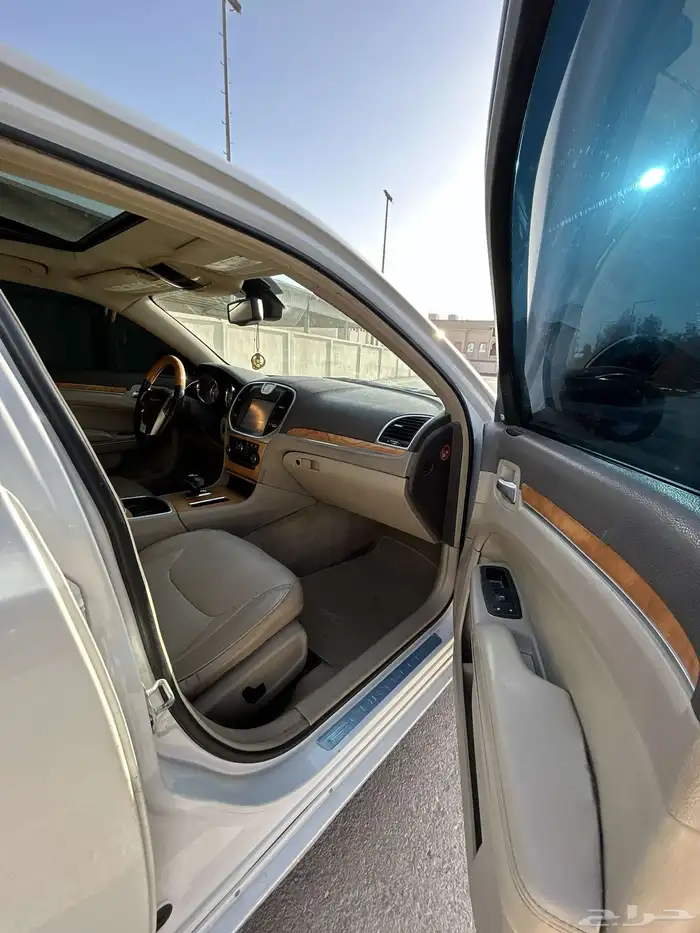 كرايسلر نظيفة v6 8