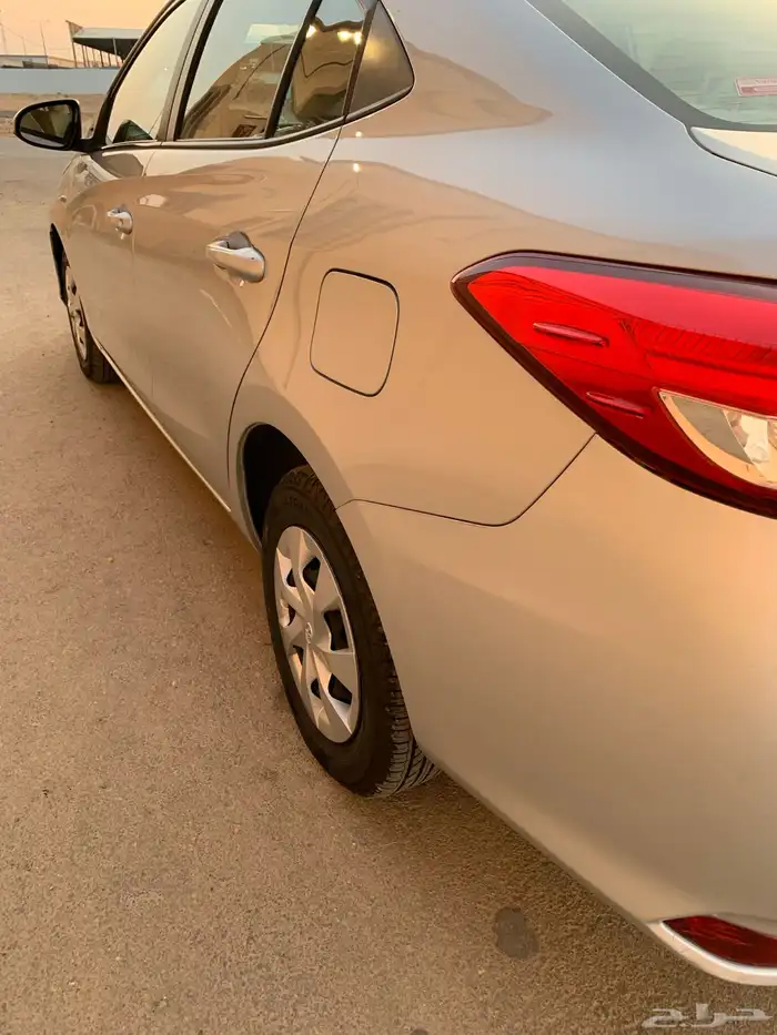 للبيع يارس 13