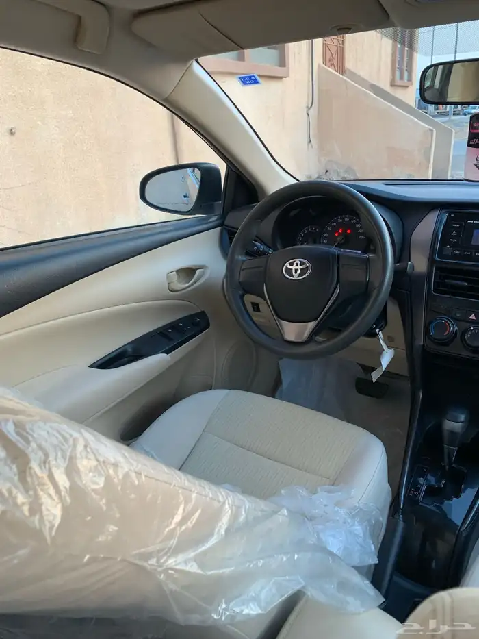 للبيع يارس 18