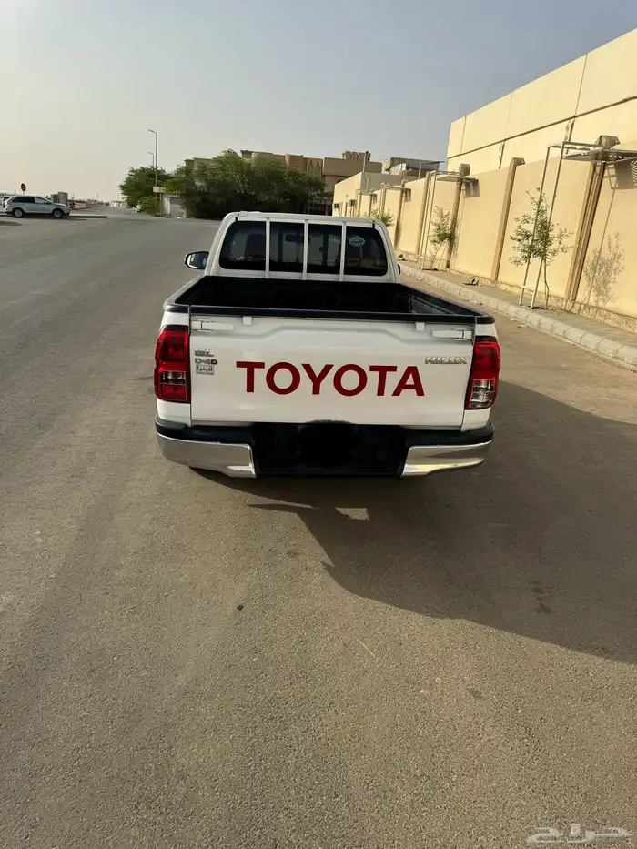 هايلوكس 2023 ديزل ممشى 79 مكية 2400 1