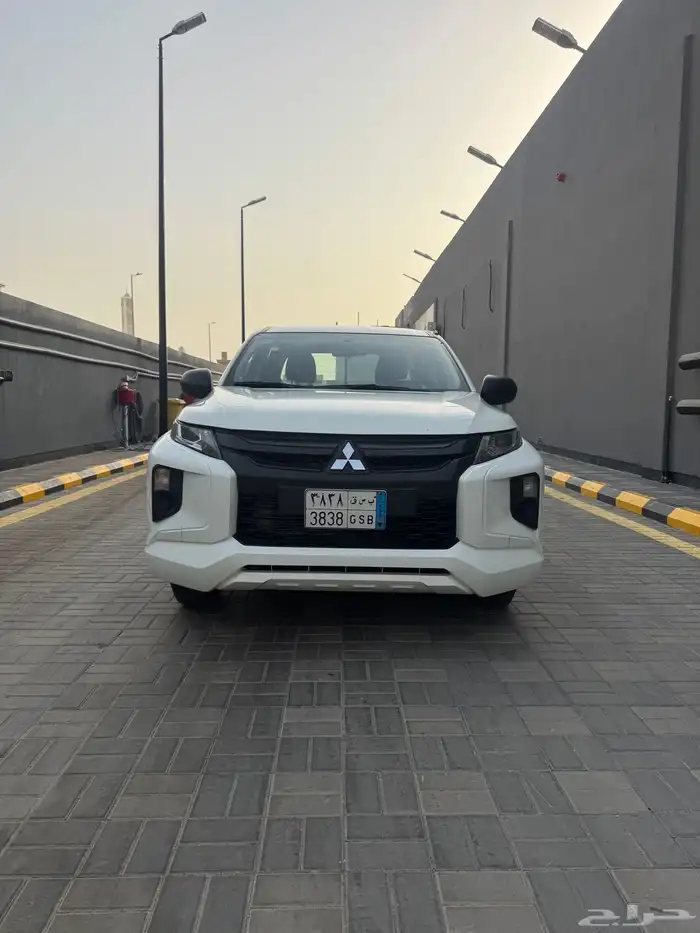 ميتسوبيشي L200 2022 0