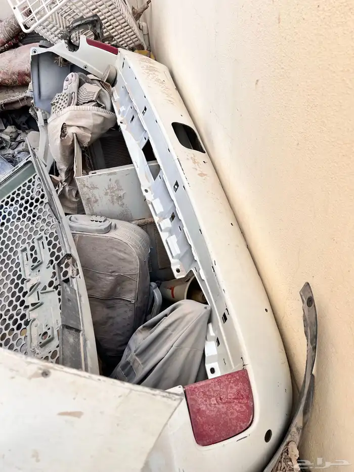 قطع غيار جيب لاندكروز 2008 الى2011 2