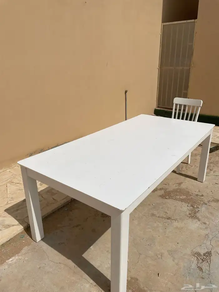 طاوله بحاله جيده 2