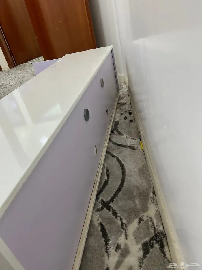 طاولة تلفزيون ارضي 2