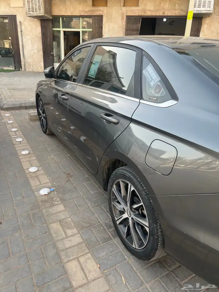 جيلي امجراند 5