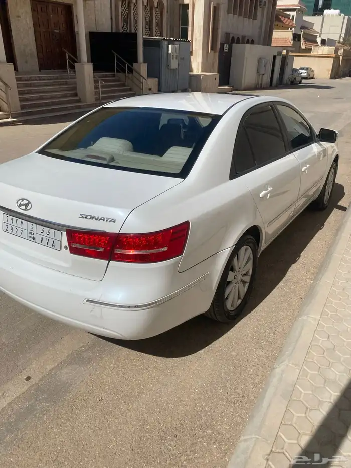 سوناتا 2010 4