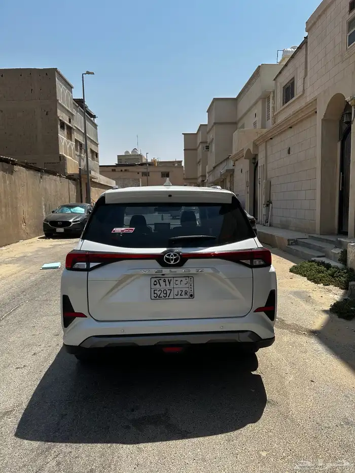 Toyota veloz 2024 5