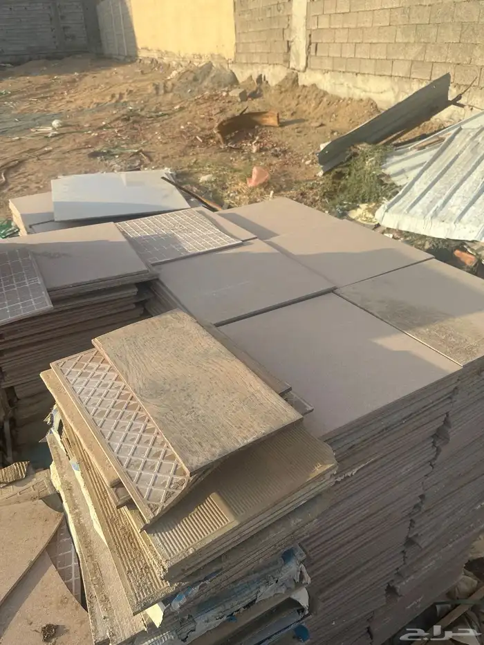 بلاط تقريبا 2 طبليه للبيع 1