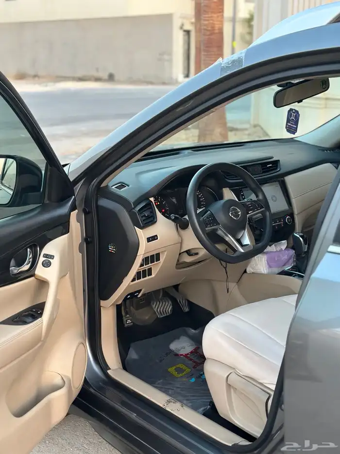 نيسان اكس تريل دبل 7 مقاعد 14