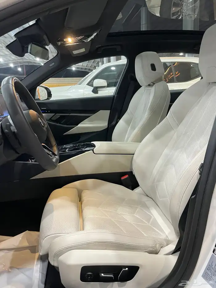 بي ام دبليو 520 موديل 2024 فل كامل kit m 27