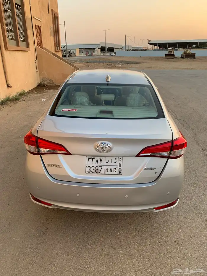 للبيع يارس 10