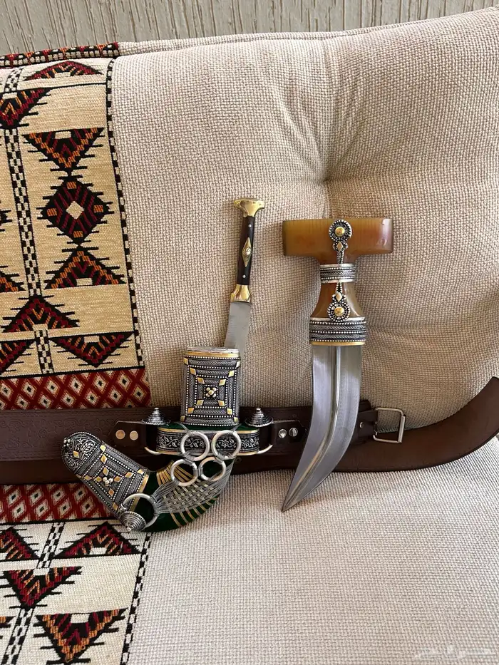 جنبية للبيع 2