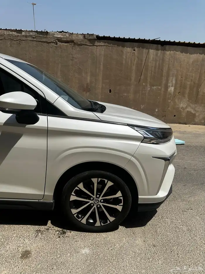 Toyota veloz 2024 11